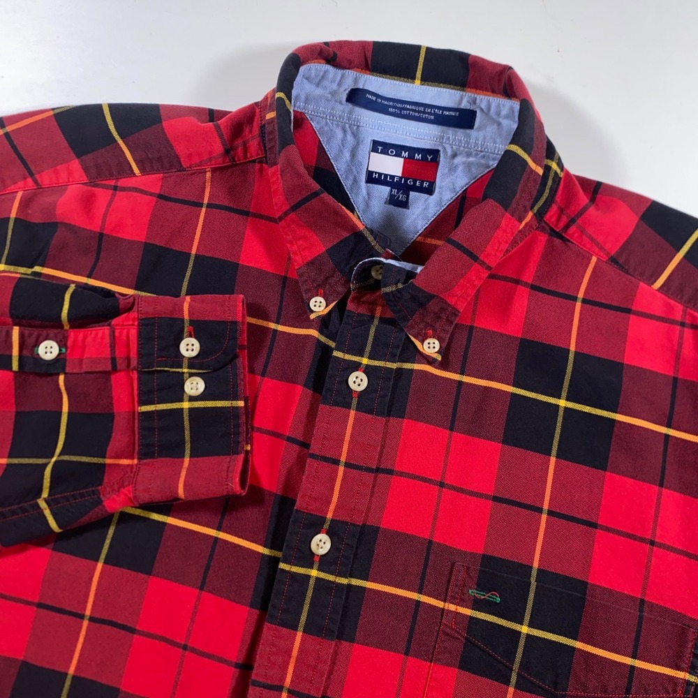 Tommy Hilfiger Mens XL Red Black Plaid Button Down Shirt Long Sleeve Cotton H207
